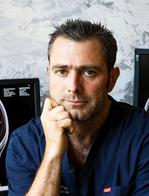 Dr Łukasz Rakasz, neurochirurg